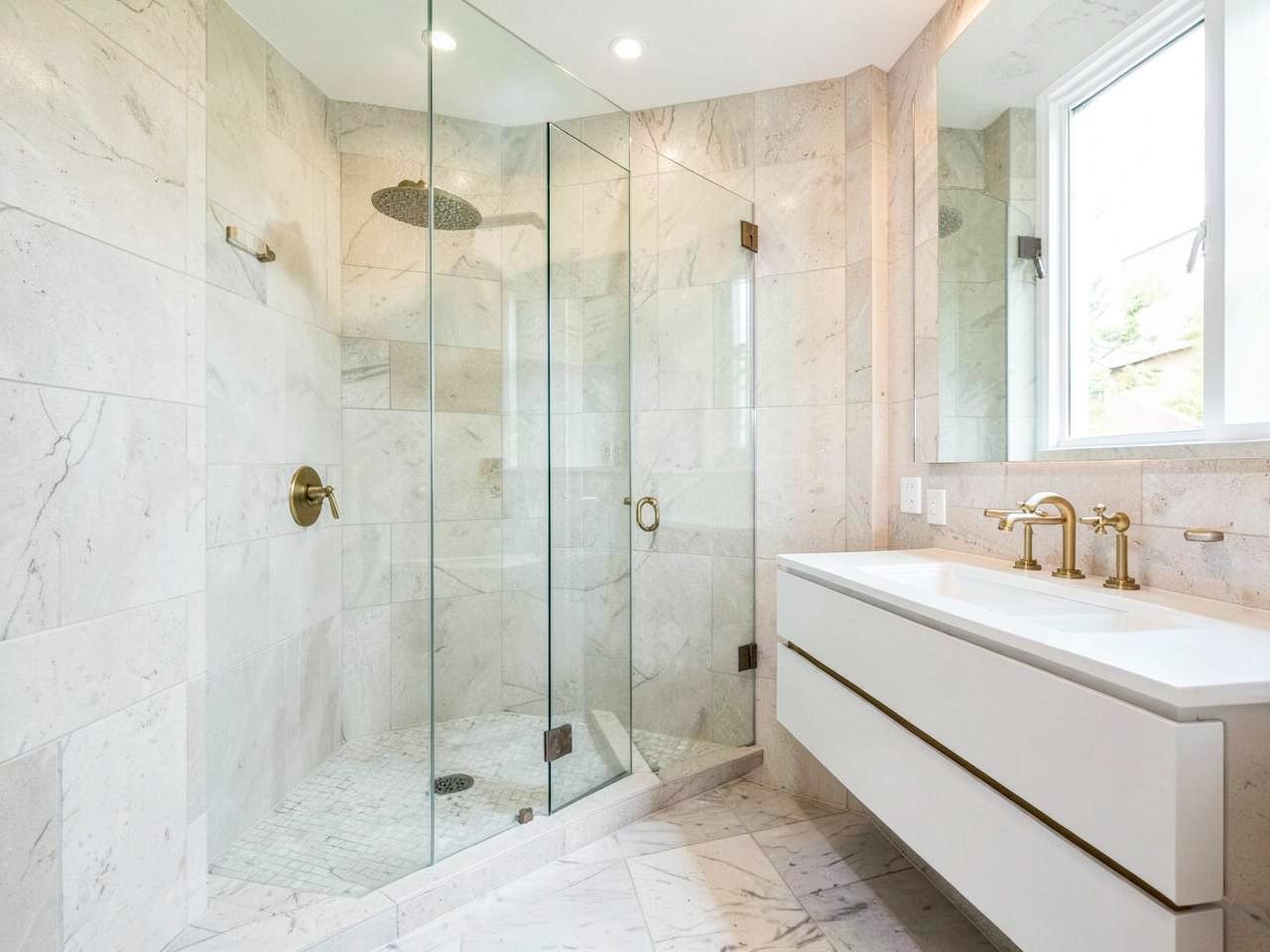 Guest bath refresh in Clairemont